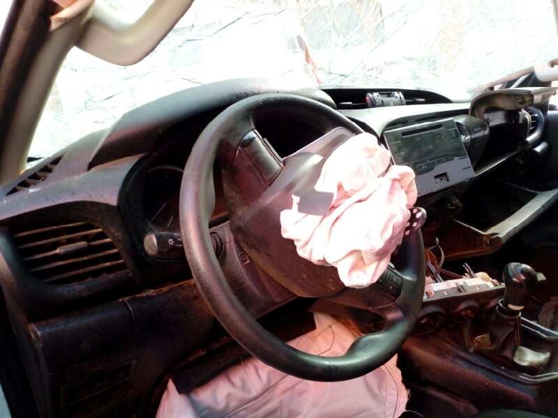 toyota hilux (kun) del año 2018