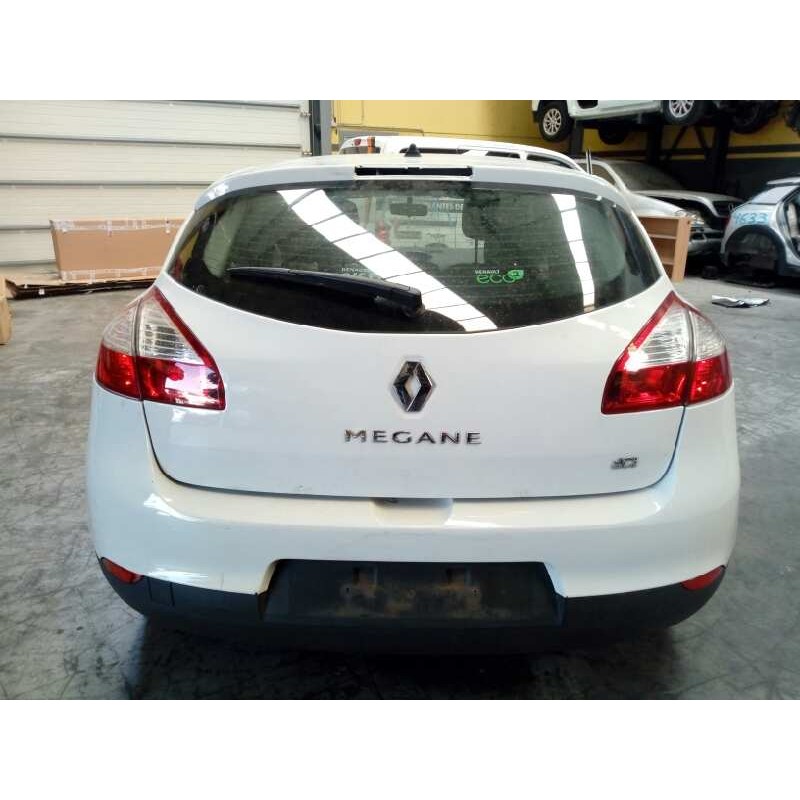 renault megane iii berlina 5 p del año 2012