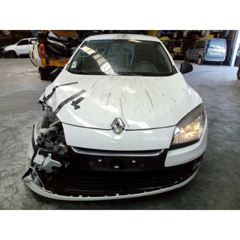 renault megane iii berlina 5 p del año 2012