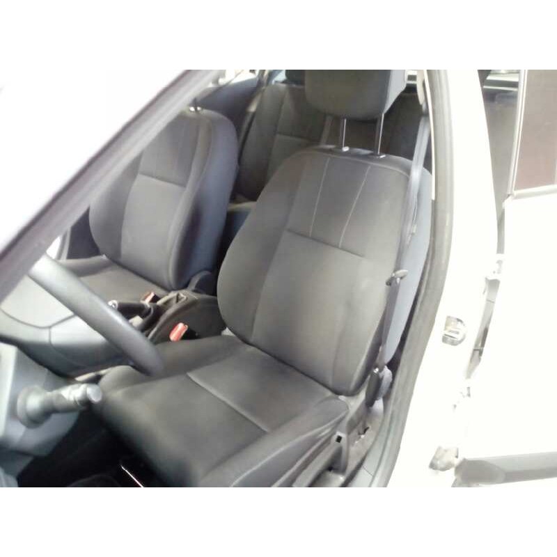 renault megane iii berlina 5 p del año 2012