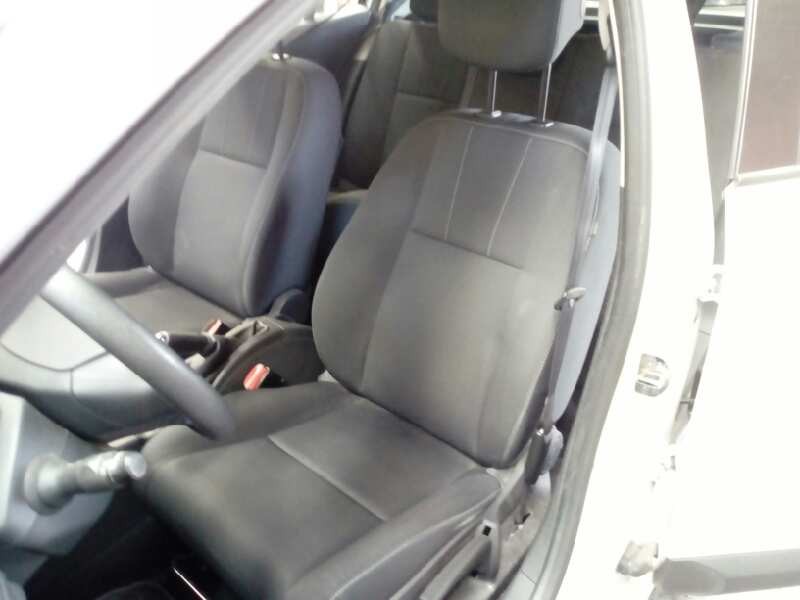 renault megane iii berlina 5 p del año 2012