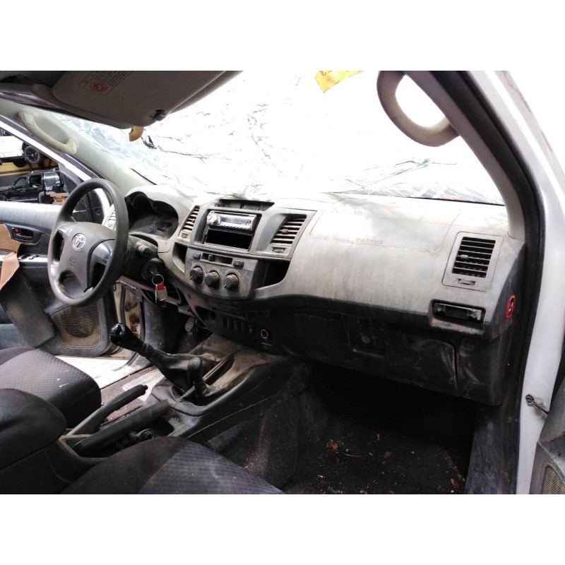 toyota hilux (kun) del año 2015