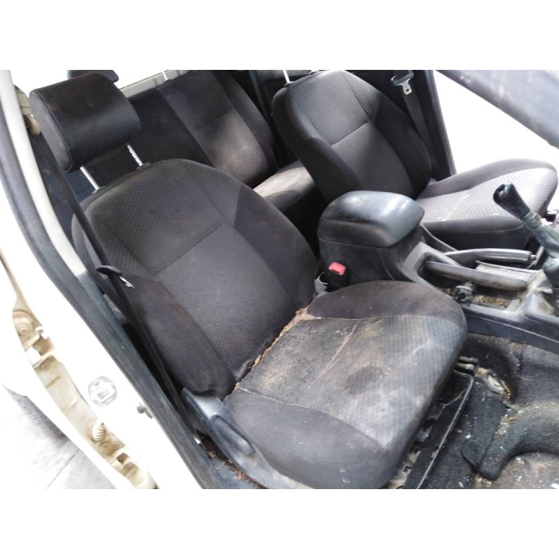 toyota hilux (kun) del año 2015