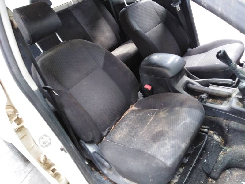 toyota hilux (kun) del año 2015