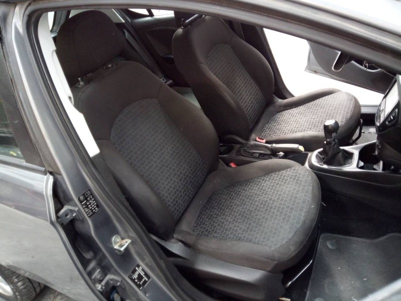 opel corsa e del año 2015