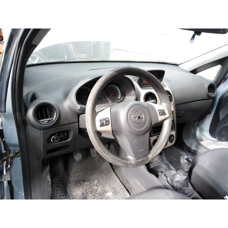 opel corsa d del año 2011