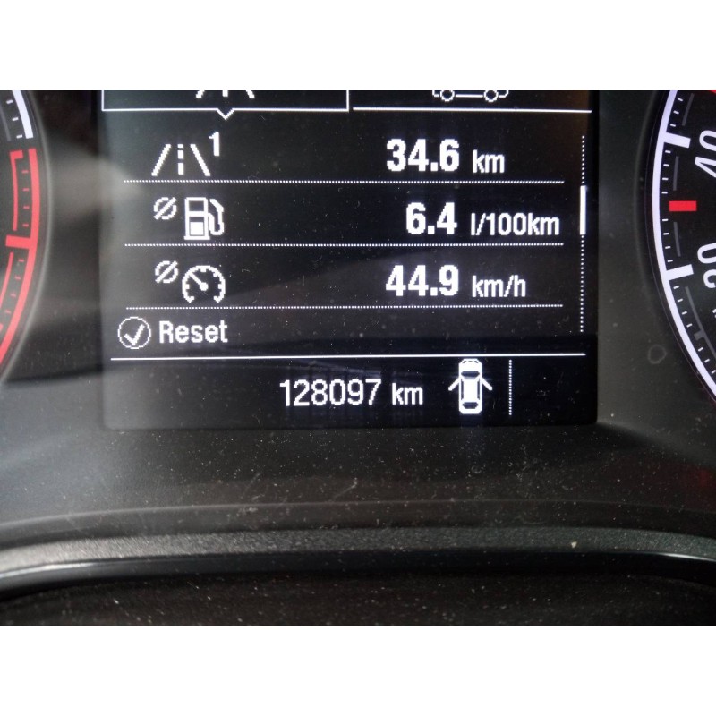 opel corsa e del año 2015