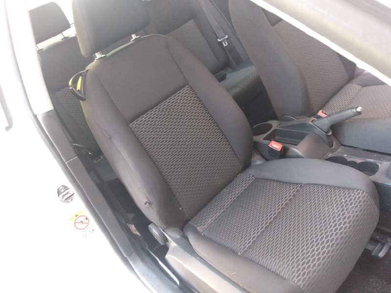 volkswagen golf vi (5k1) del año 2009