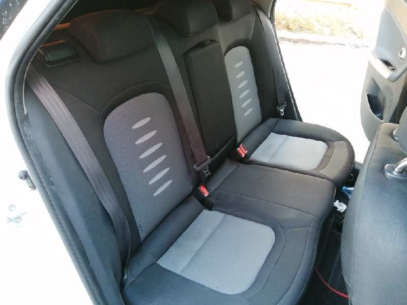 kia cee´d sporty wagon del año 2013