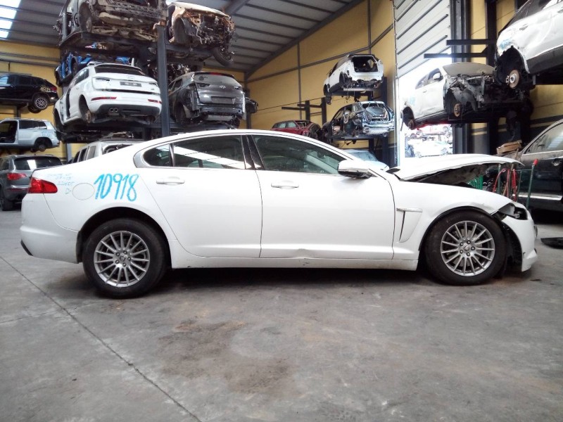 jaguar xf del año 2013