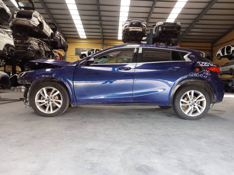 infiniti q30 del año 2017