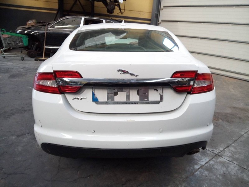 jaguar xf del año 2013