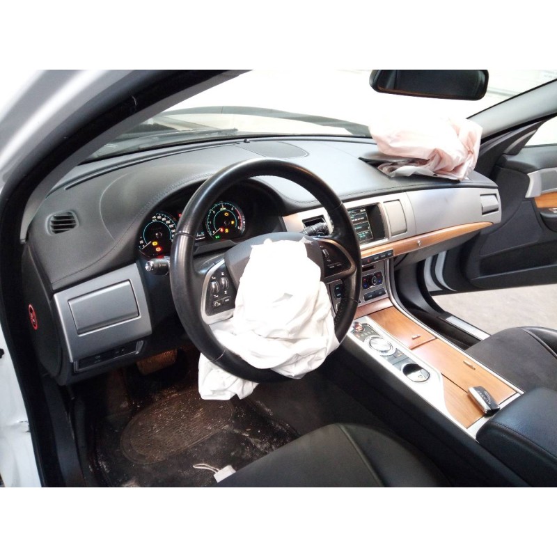 jaguar xf del año 2013