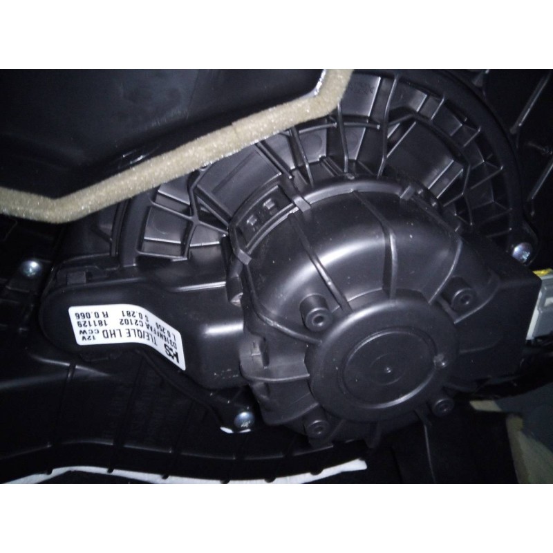 Recambio de ventilador calefaccion para hyundai tucson style 2wd referencia OEM IAM 181129  