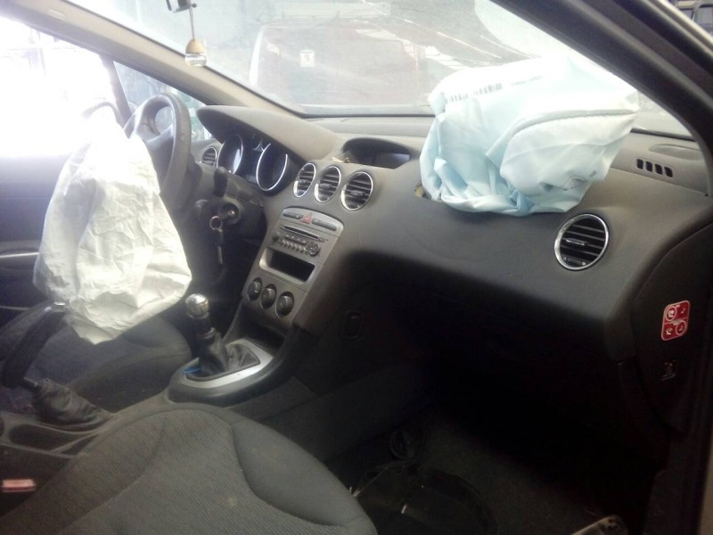 peugeot 308 sw del año 2010