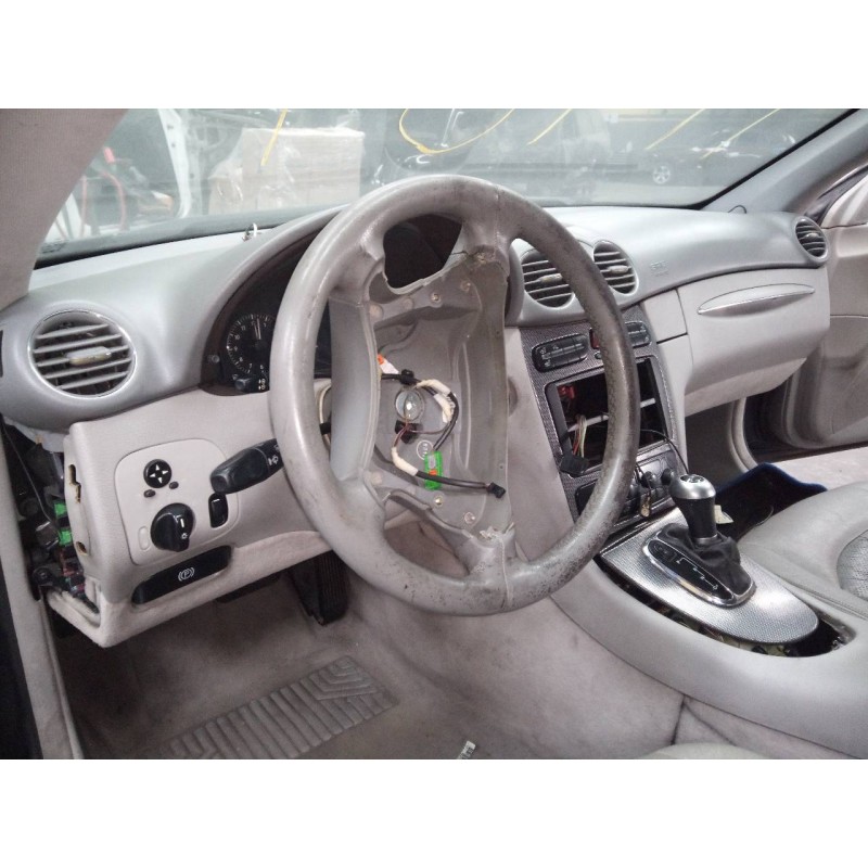 mercedes-benz clase clk (w209) coupe del año 2004