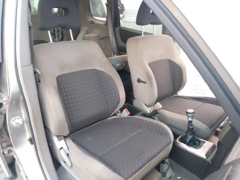 nissan x-trail (t30) del año 2004
