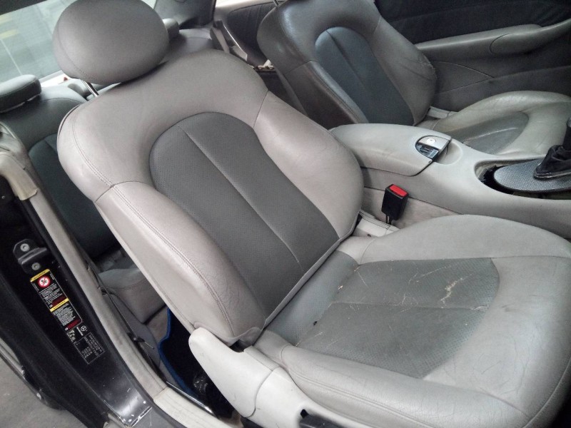 mercedes-benz clase clk (w209) coupe del año 2004