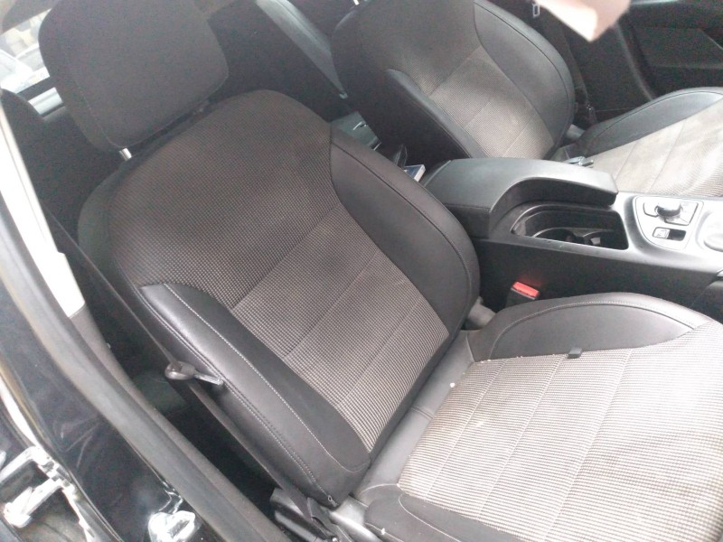 opel insignia berlina del año 2013