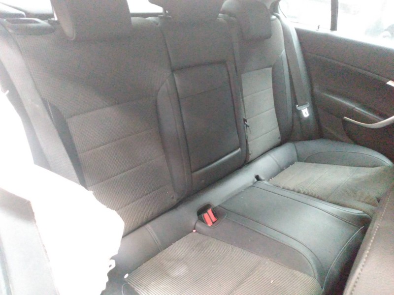 opel insignia berlina del año 2013