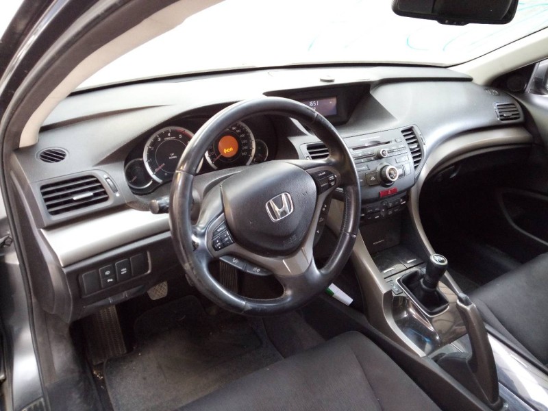 honda accord berlina (cu) del año 2009