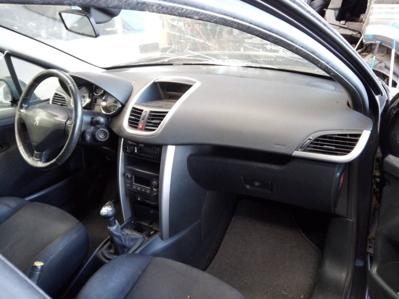peugeot 207 del año 2007