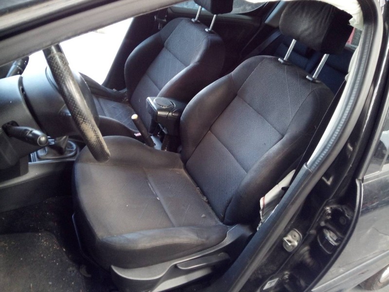 peugeot 207 del año 2007