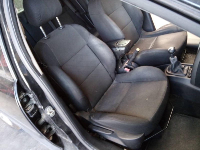 peugeot 207 del año 2007