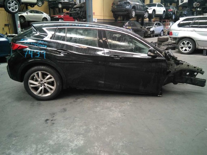 infiniti q30 del año 2016