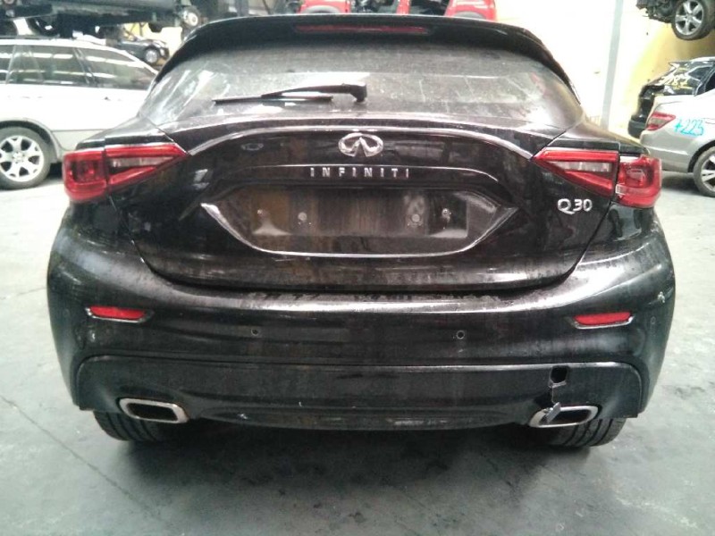 infiniti q30 del año 2016
