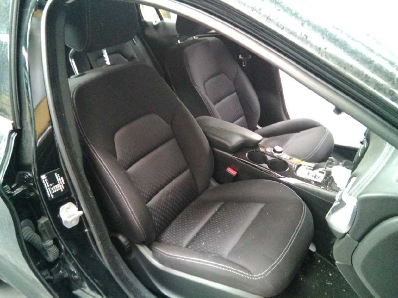 infiniti q30 del año 2016