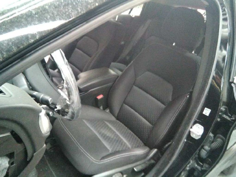 infiniti q30 del año 2016