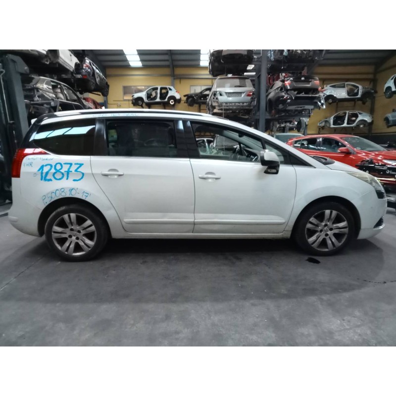 peugeot 5008 del año 2012