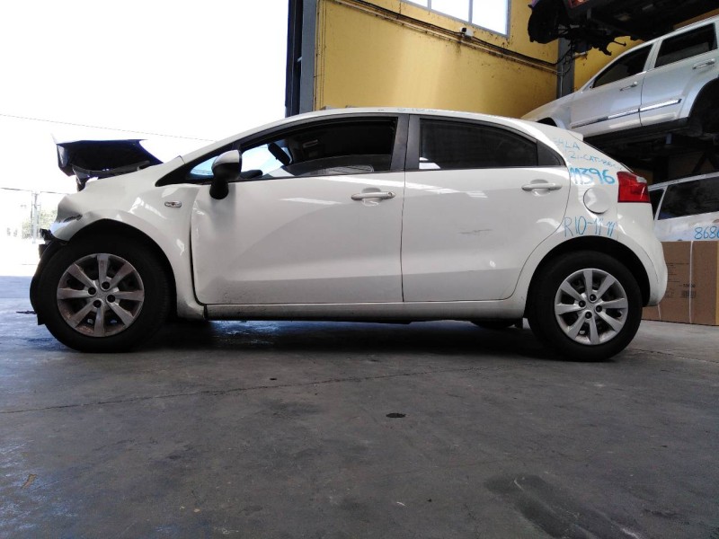 kia rio del año 2014