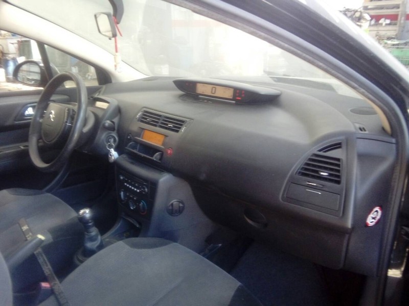 citroën c4 berlina del año 2005