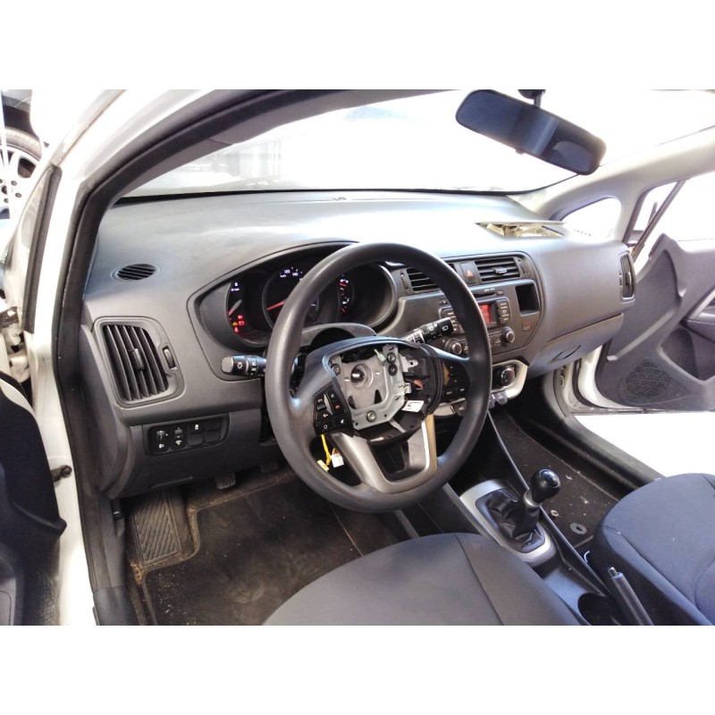 kia rio del año 2014