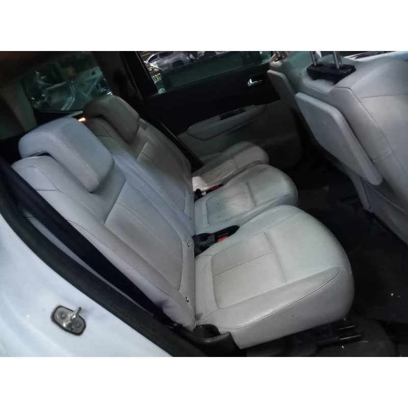 peugeot 5008 del año 2012