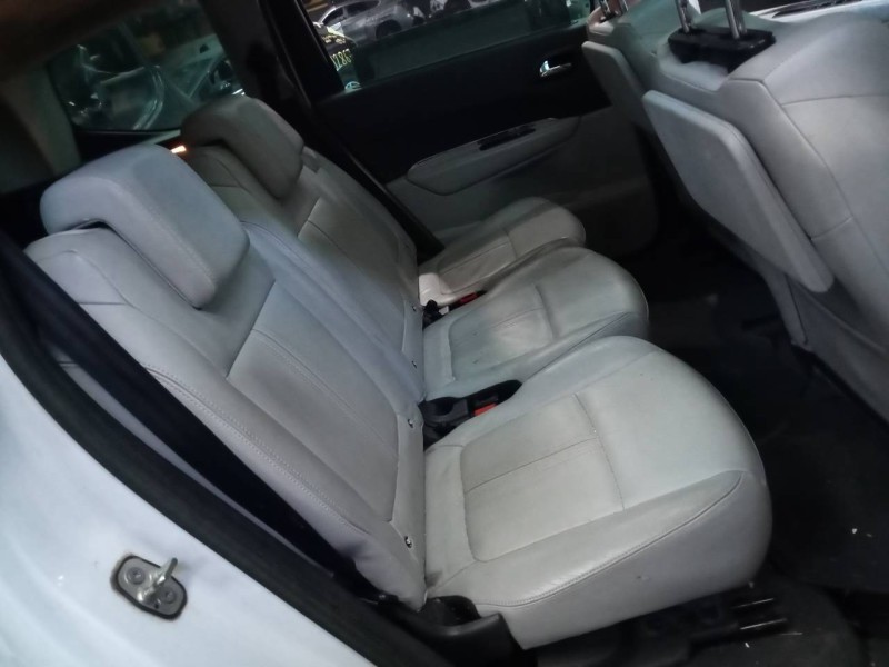 peugeot 5008 del año 2012