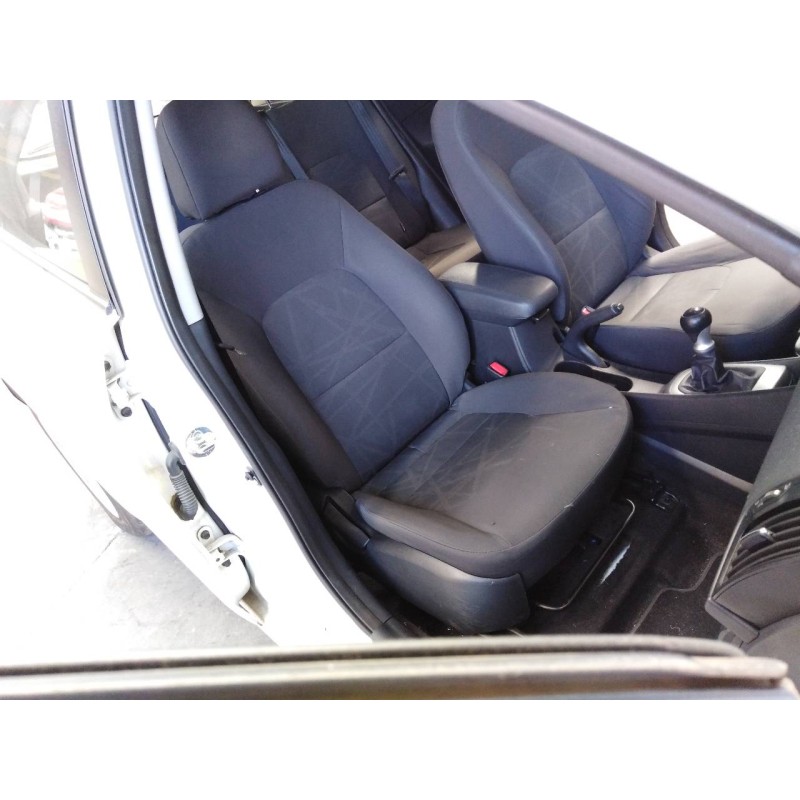 kia rio del año 2014