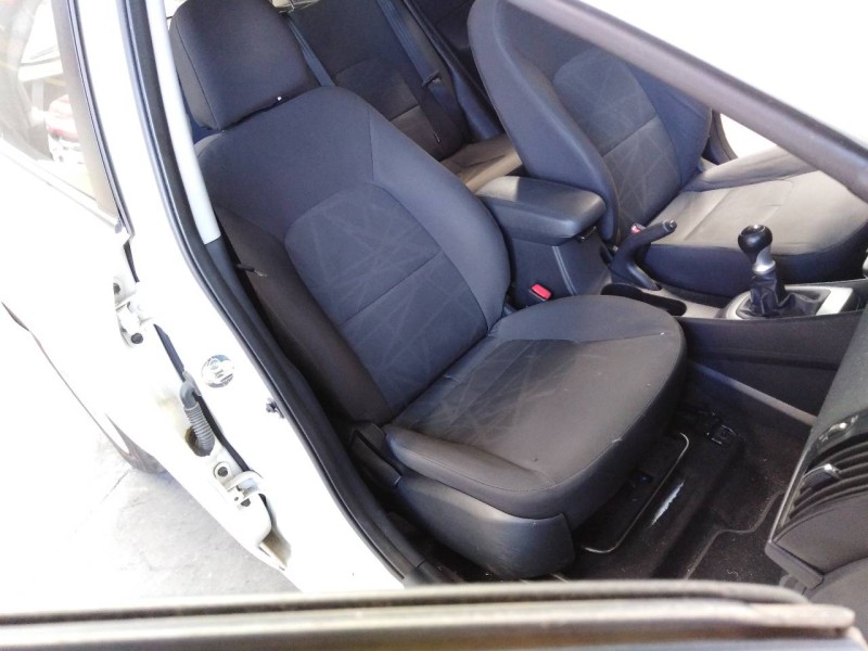 kia rio del año 2014