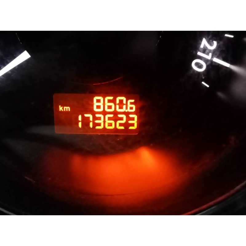 peugeot 5008 del año 2012