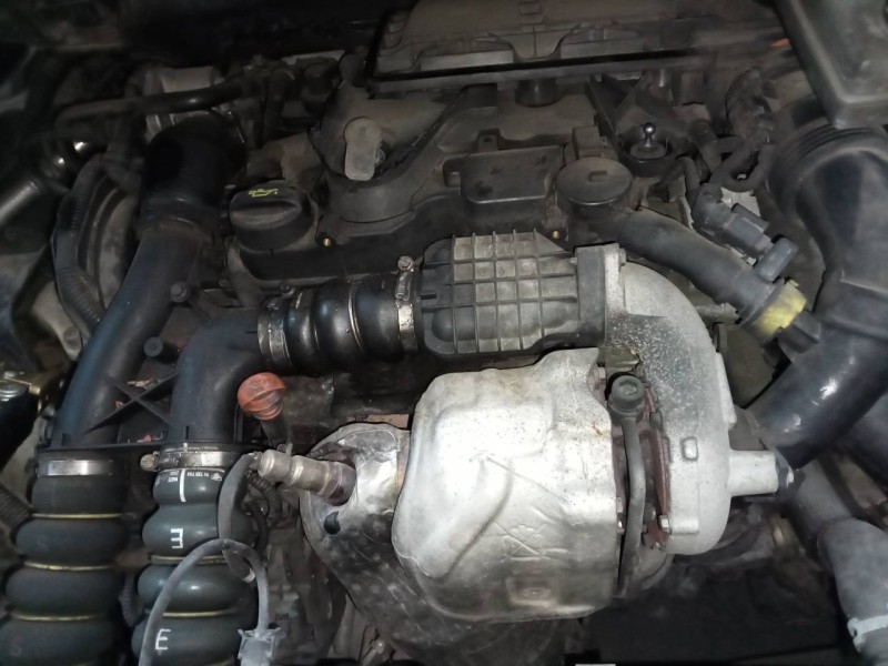 peugeot 5008 del año 2012