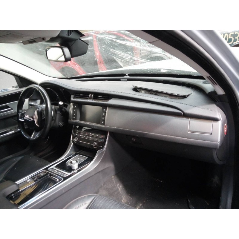 jaguar xf del año 2017