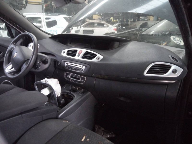 renault scenic iii del año 2010