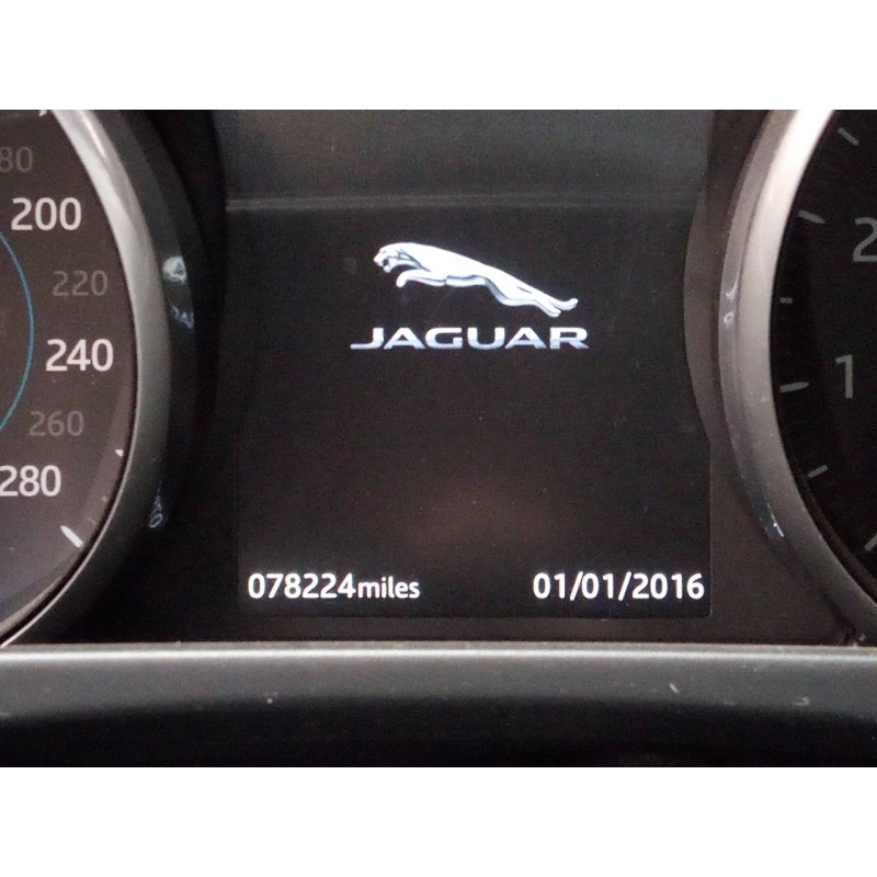 jaguar xf del año 2017