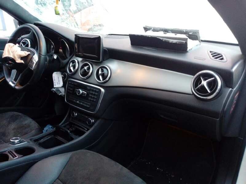 mercedes-benz clase cla (w117) del año 2013