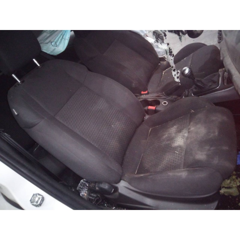 alfa romeo giulietta (191) del año 2012