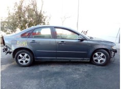 volvo s40 berlina del año 2010