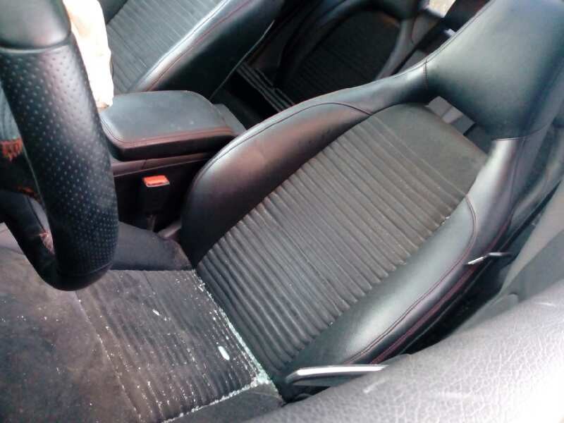 mercedes-benz clase cla (w117) del año 2013