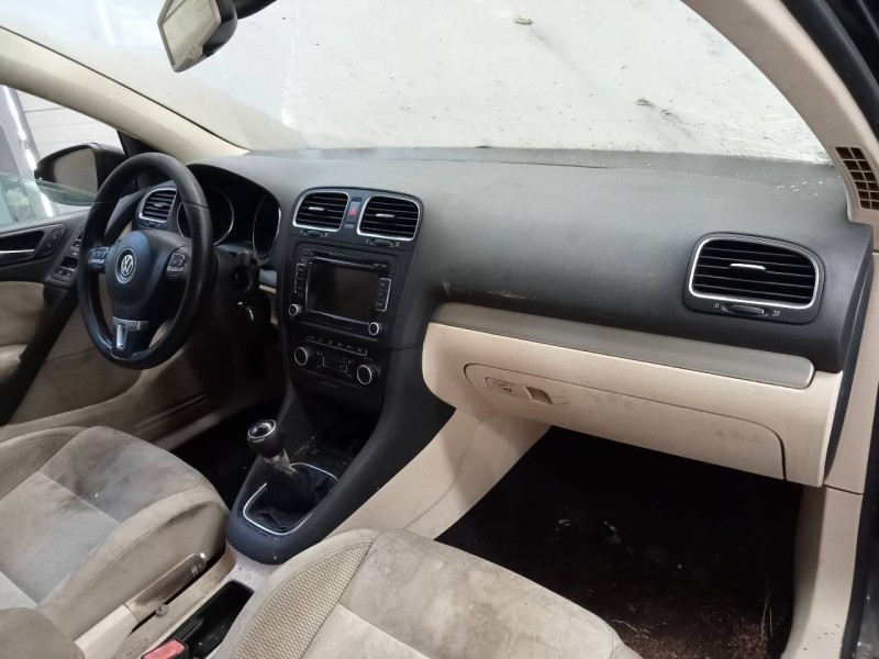 volkswagen golf vi (5k1) del año 2009